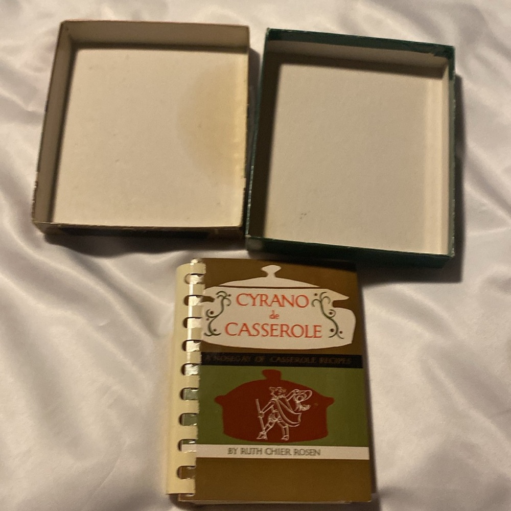 Vintage 1955 Cyrano de Casserole Recipe Book